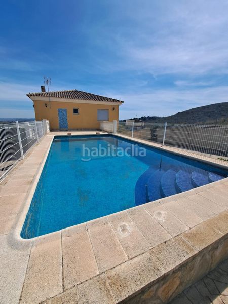 Foto 7981d626-2c6e-46da-bc06-74378accb11c. Chalet en Montroi / Montroy