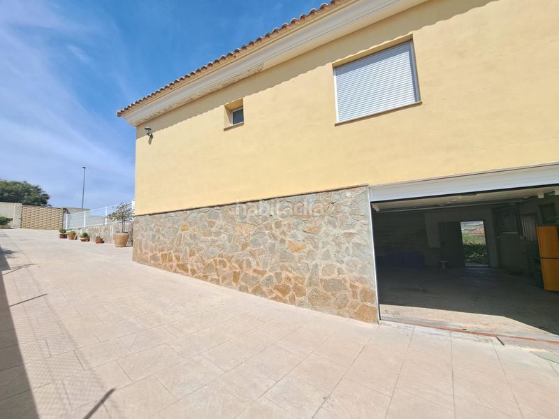 Foto 91c60888-4794-4c48-8776-75eabc126ad2. Chalet en Montroi / Montroy