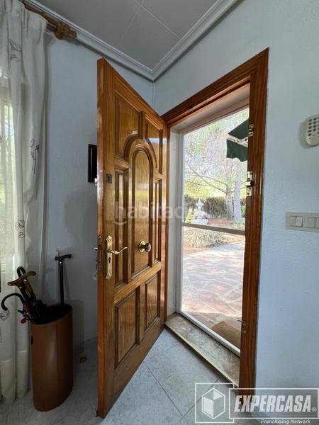 Foto 3ea81d1e-7e43-411b-b74a-9d8a299f56ca. Chalet en Picassent
