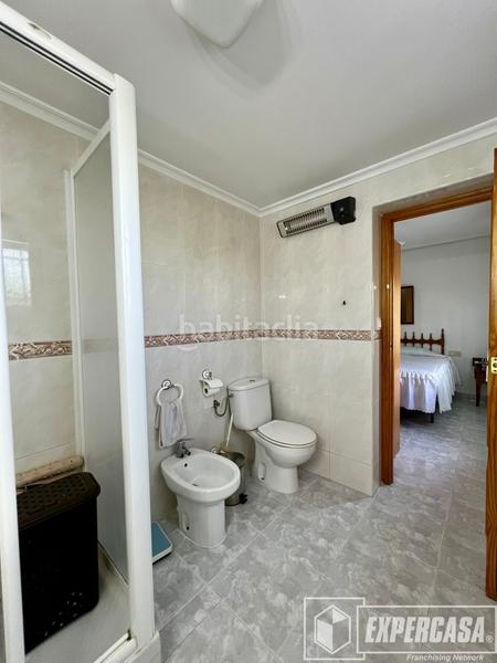 Foto b7c4492a-f9bb-4c23-adfd-0ffe38c0061c. Chalet en Picassent