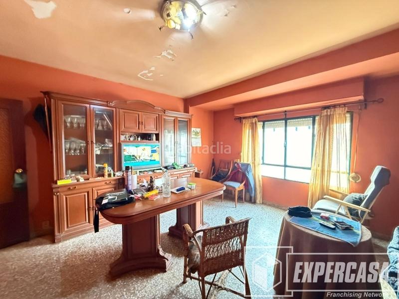 Foto b1f265ff-08c0-4f6e-994b-c05c0bfd7217. Pis a Picassent