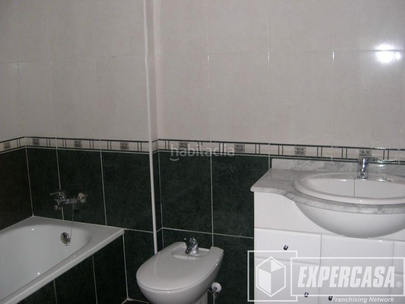 Foto 4b2d8c01-749a-4ac0-b43c-a17007e25b37. Àtic amb aparcament a Alginet