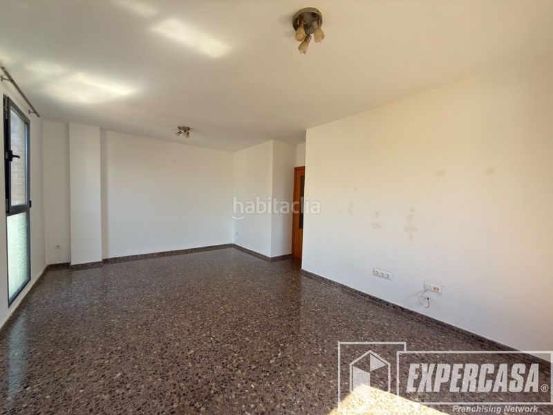 Foto e583f687-6717-4ad6-a37c-370761ba8da1. Àtic amb aparcament a Alginet