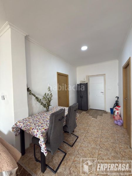 Foto 8c5f69ca-72af-4645-8a53-ae57b2f534b4. Casa adossada a Picassent