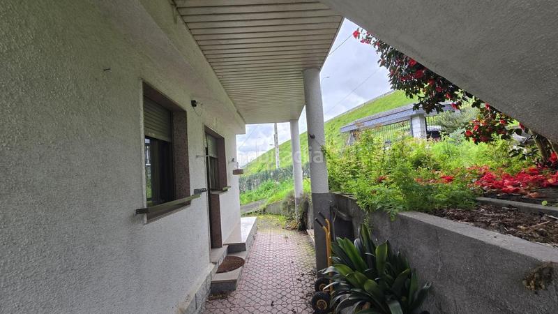 Foto 70ad48b0-25b6-4f96-9dfd-1d24640927c4. Chalet mit heizung parking pool in Vistahermosa Ourense