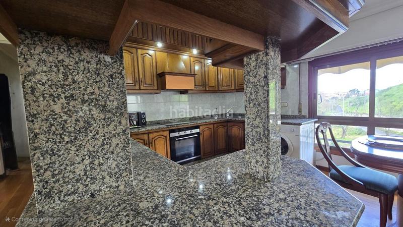 Foto 94d90a58-fec9-4114-8daa-67380c1821a1. Chalet mit heizung parking pool in Vistahermosa Ourense