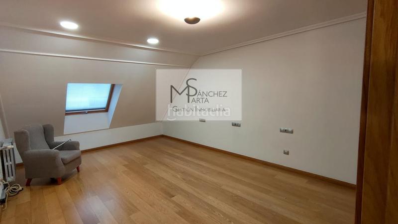 Foto ba502955-4edb-4685-84d8-7cdfbd7f5c40. Affitto duplex con riscaldamento parcheggio in Centro Ourense