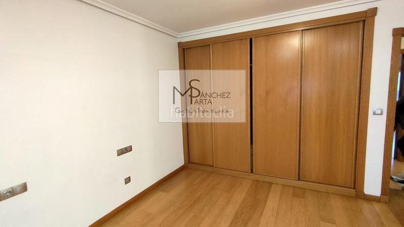 Foto a611f628-a136-41e9-956f-21e842702913. Alquiler dúplex en Centro Ourense