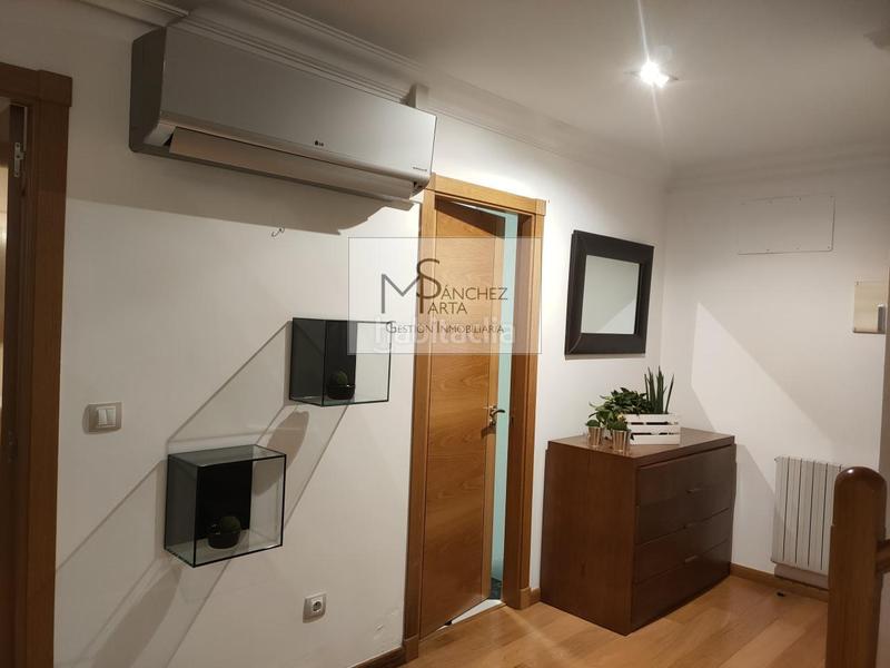 Foto f5939526-a656-4753-829d-55267814590f. Alquiler dúplex en Centro Ourense