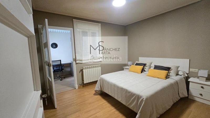 Foto 5a158075-8670-4efd-92d9-c90f6744c615. Piso en Centro Ourense