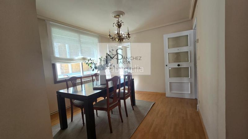 Foto a59fd6b0-effb-4209-95d8-932839e39616. Piso en Centro Ourense