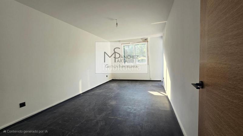 Foto 4d6a69cd-eff8-45d2-9ba0-c8270a24c3ad. Alquiler piso en Maceda