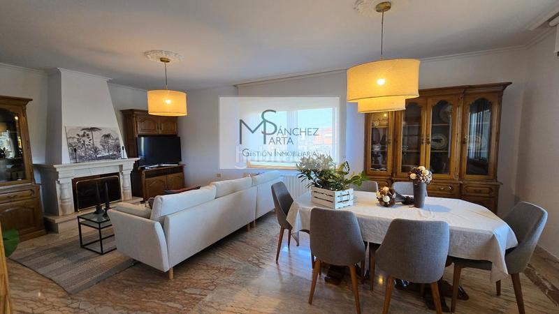 Foto 0618b412-011b-4797-a279-a2a2b0f42760. Chalet avec chauffage parking piscine dans Comesaña - Matamá Vigo