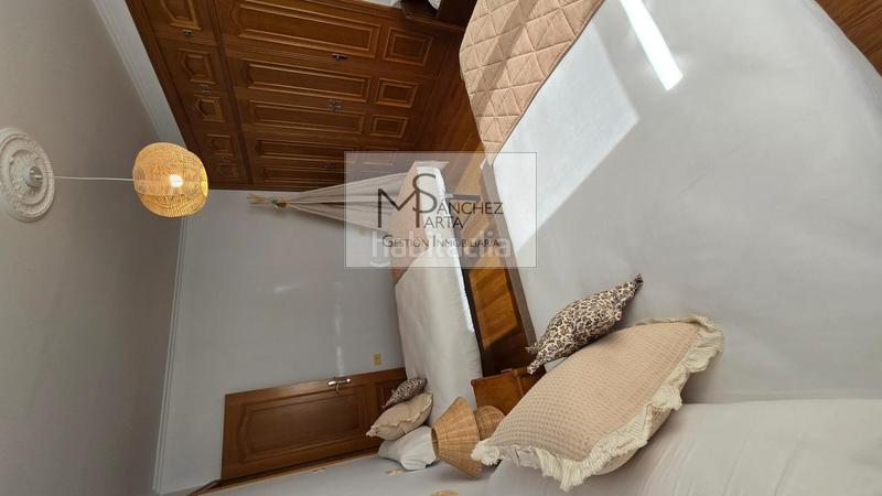 Foto 1f2a7ac1-1c16-4848-b62d-6cc47f7b147e. Chalet avec chauffage parking piscine dans Comesaña - Matamá Vigo