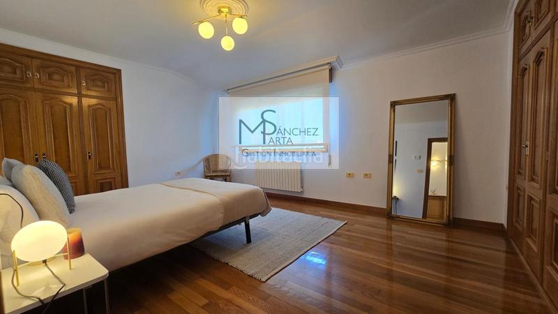 Foto 58a77b20-e3c7-4adf-b9e2-b4e48e7812e1. Chalet avec chauffage parking piscine dans Comesaña - Matamá Vigo