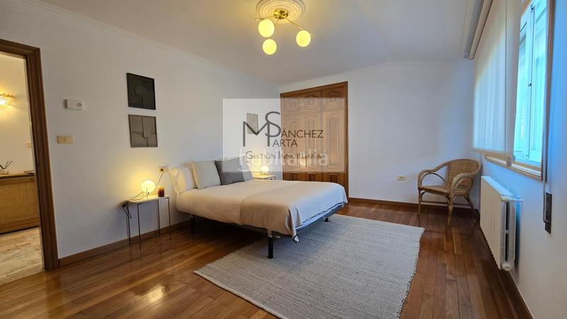 Foto 7431afac-aa1e-4e39-8cd4-888df13cf1bf. Chalet avec chauffage parking piscine dans Comesaña - Matamá Vigo