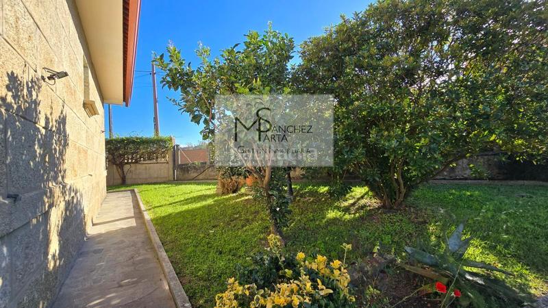 Foto 9a9ffbc6-7f9b-4d2c-b90e-5b62f1b644f1. Chalet avec chauffage parking piscine dans Comesaña - Matamá Vigo