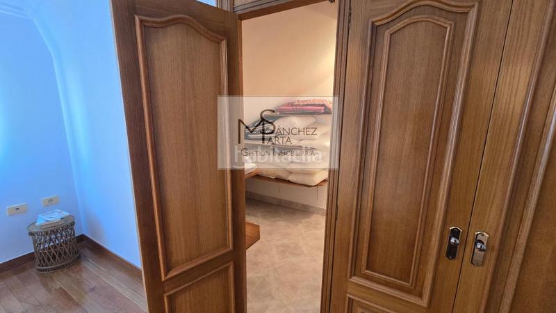 Foto bfab67d8-fd08-4d3f-b61d-53b79b862a5e. Chalet avec chauffage parking piscine dans Comesaña - Matamá Vigo