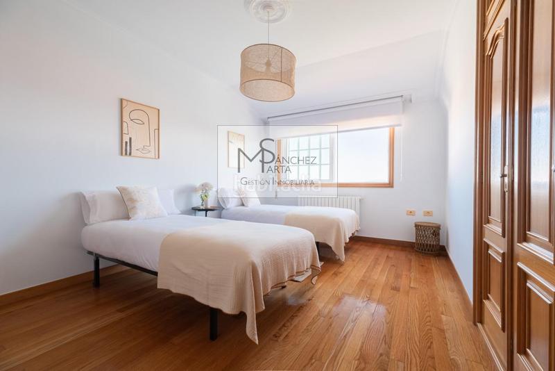 Foto ee9c0eb0-b026-4726-94f3-c16451a18c34. Chalet avec chauffage parking piscine dans Comesaña - Matamá Vigo