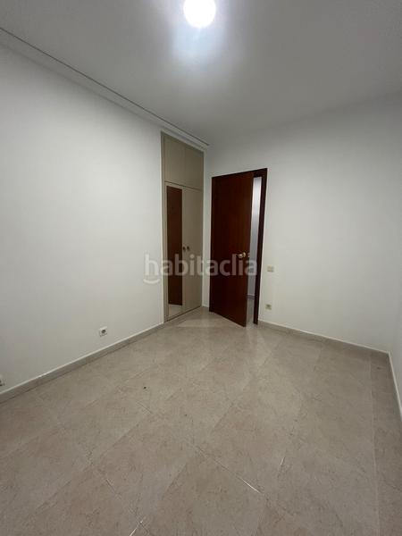 Foto ce068bef-85ac-4dc2-99a8-8aece1a4e7c8. Alquiler piso junto plaza tetuan en Fort Pienc Barcelona