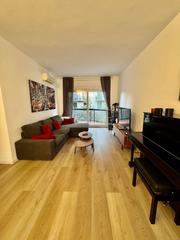 Location Appartement  Carrer de casanova. Junto calle aragón