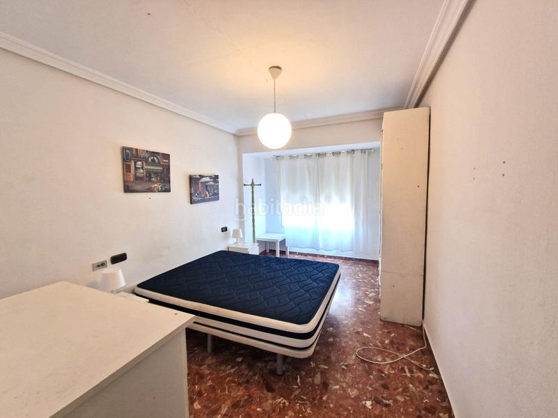 Foto a82d73d5-7dd8-4cea-905d-f2adbb5771e2. Piso  en venta en centro, 3 dormitorios. en Almoradí