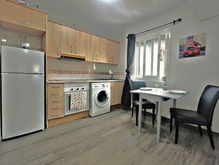 Rent Flat in Pubilla Cases. Precioso piso tipo loft reformado y amueblado
