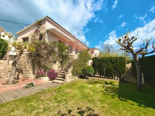 Rent House in Caldes d´Estrac. Casa en caldes d`estrac de ensueño