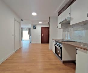 Location Studio  Rambla del celler. Alquiler de temporada / recién reformado nuevo a estrenar