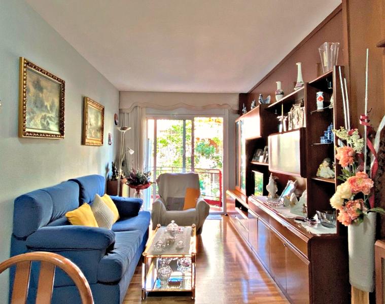 Foto 7888e730-d5d1-45ca-bbfc-f119756603ae. Piso con posibilidad de plaza de parking en la misma finca en Barcelona