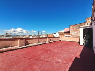Penthouse  Carrer orient. Precioso ático en collblanc con una gran terraza de 60m2