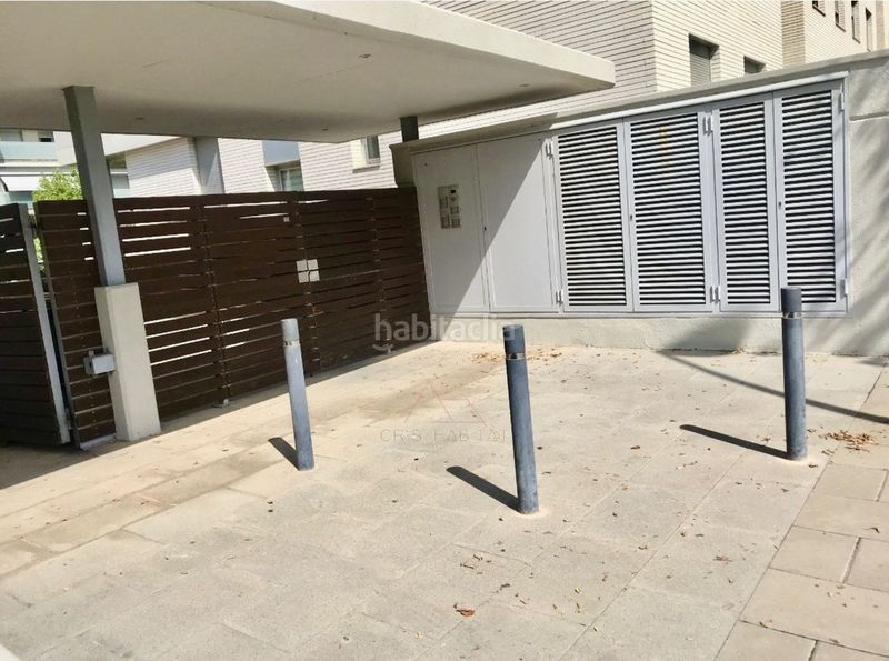 Foto b1551ecc-347e-41a4-a7cf-b7bf8b5be469. Casa amb piscina a Ciutat Jardí Lleida