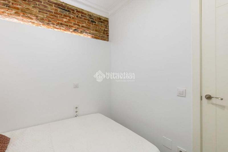 Foto 6c3e0bb9-3eda-4ef8-ae25-32015d181296. Pis amb calefacció a Jerónimos Madrid