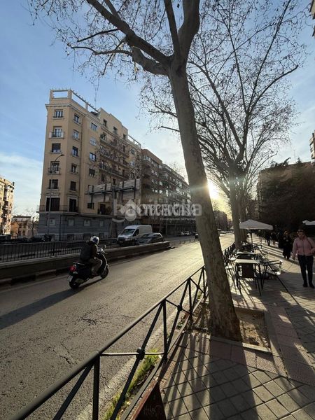Foto d8057845-c85b-49d0-8959-ca3c21c9a4db. Pis amb calefacció a Jerónimos Madrid