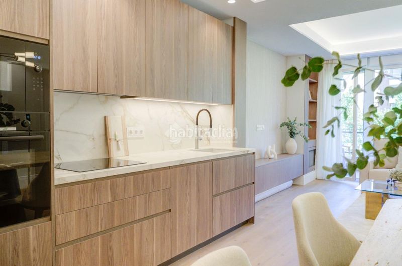 Foto a7afd6d1-81bd-4889-a589-55196747076a. Piso  en venta en Pacífico Madrid