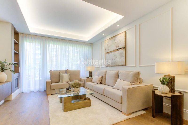 Foto e4146f81-4224-4008-86bd-59111482ff1d. Piso  en venta en Pacífico Madrid