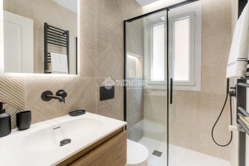 Foto e547c91a-8589-4c10-bd6b-bfdd3074e8a7. Piso  en venta en Pacífico Madrid