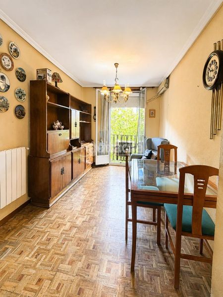 Foto a4c726b2-288a-463a-aae3-e3ead452e67b. Piso  en venta en Pacífico Madrid