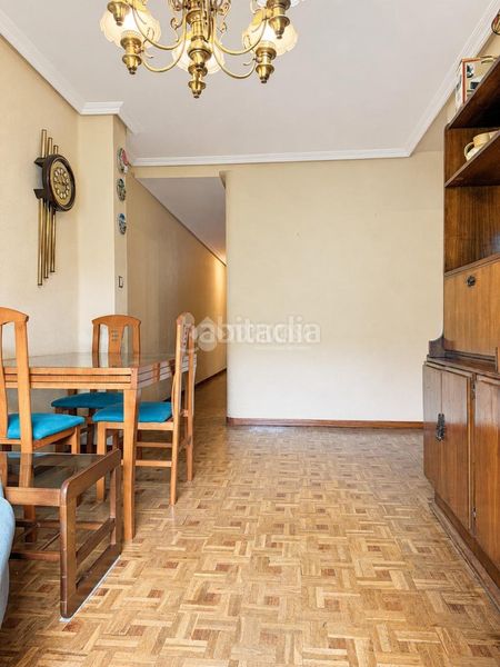 Foto e8ad6bb5-42a5-44ae-91de-ae5aa25e96f1. Piso  en venta en Pacífico Madrid