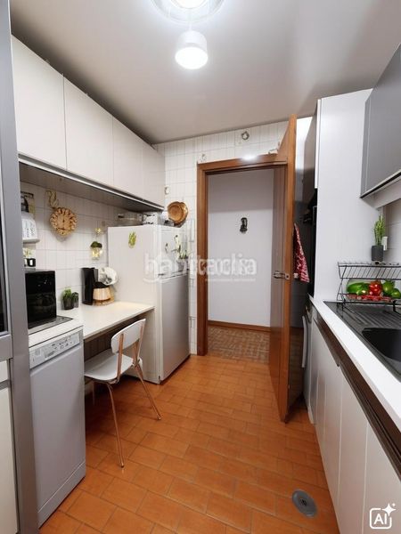 Foto 20e3bb18-5f0b-4a39-a5f7-6e1267a54450. Pis amb calefacció aparcament a Pacífico Madrid