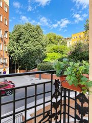 Pis a Jerónimos. Piso en venta en madrid
