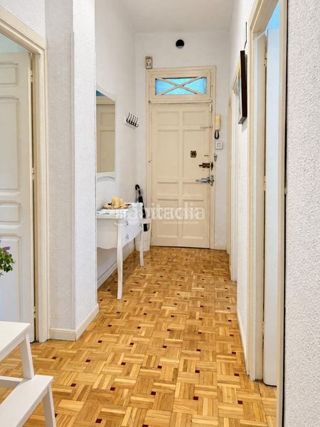 Foto f43e3b77-9190-4d18-bc55-2f18e934a892. Pis amb calefacció a Jerónimos Madrid
