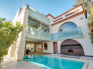 Casa a Pedralbes. Modern villa for sale in pedralbes  barcelona