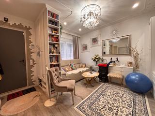 Pis a Bess - Maresme. Bright, fully renovated groundfloor apartment with terrace  read