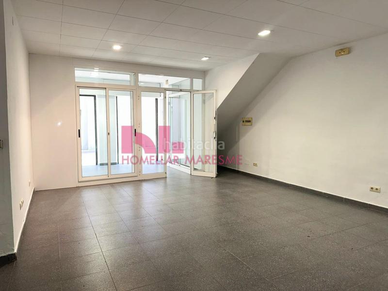 Foto 6661fafa-e784-4904-a137-4d72d999d1b5. Lloguer local comercial a Calella
