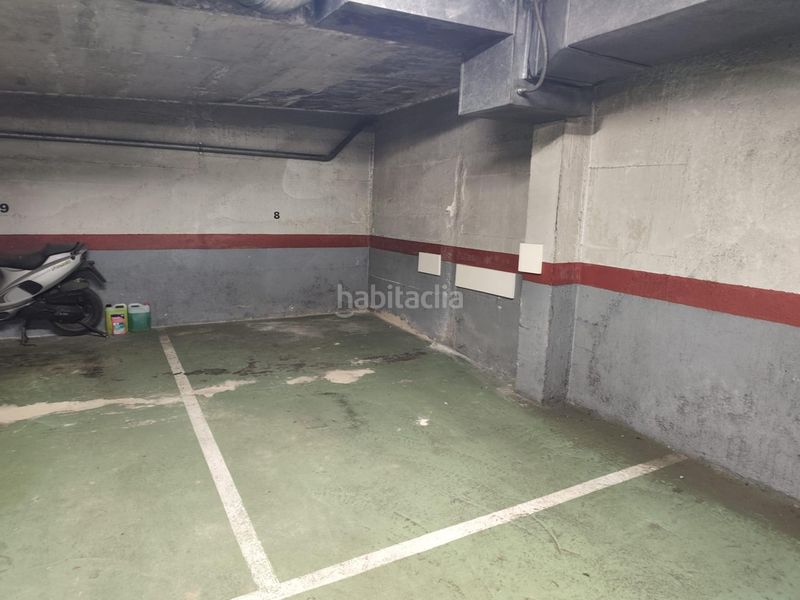 Foto 5d3a50fe-bc6d-44bb-b9fd-61c29e39c391. Aparcament cotxe a Calella