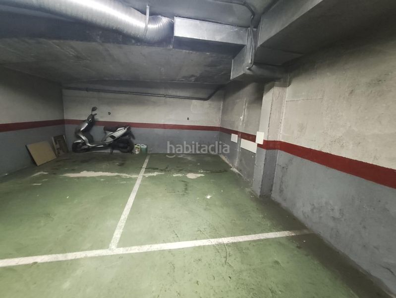 Foto b6560053-4ed3-43b5-a095-02dceacbaa9f. Aparcament cotxe a Calella