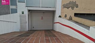 Parking voiture à Calella. Plaza de parking