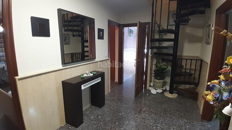 Foto e393fd45-a5af-4380-bf91-a0c1f8761c44. Chalet avec chauffage parking piscine dans Yecla