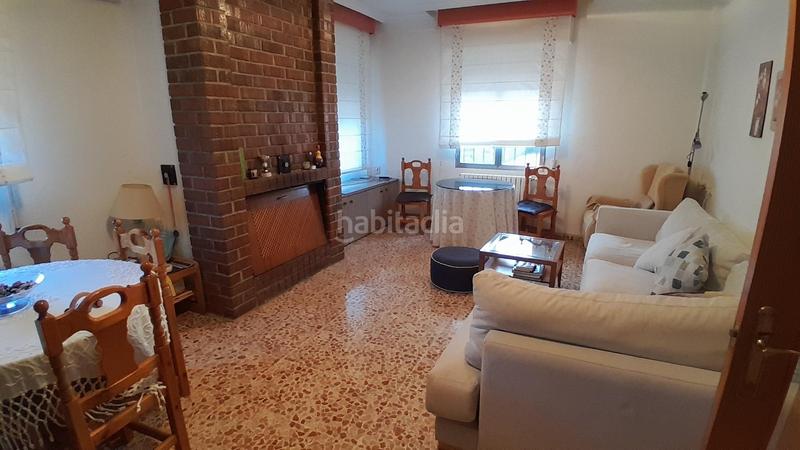Foto 3cb4718e-facf-482c-8fe8-1a636ce4486b. Chalet  con piscina a 1 km en Yecla
